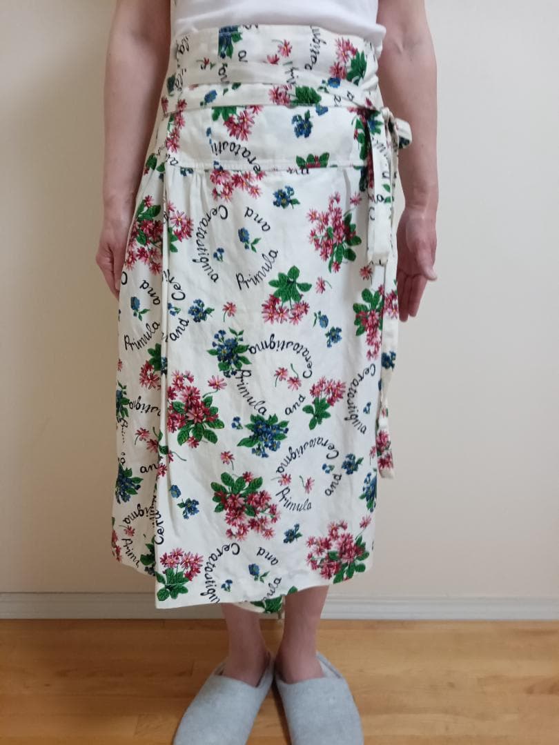★トリココムデギャルソン・花柄紐ラップスカート ・麻レーヨン・ホワイト系