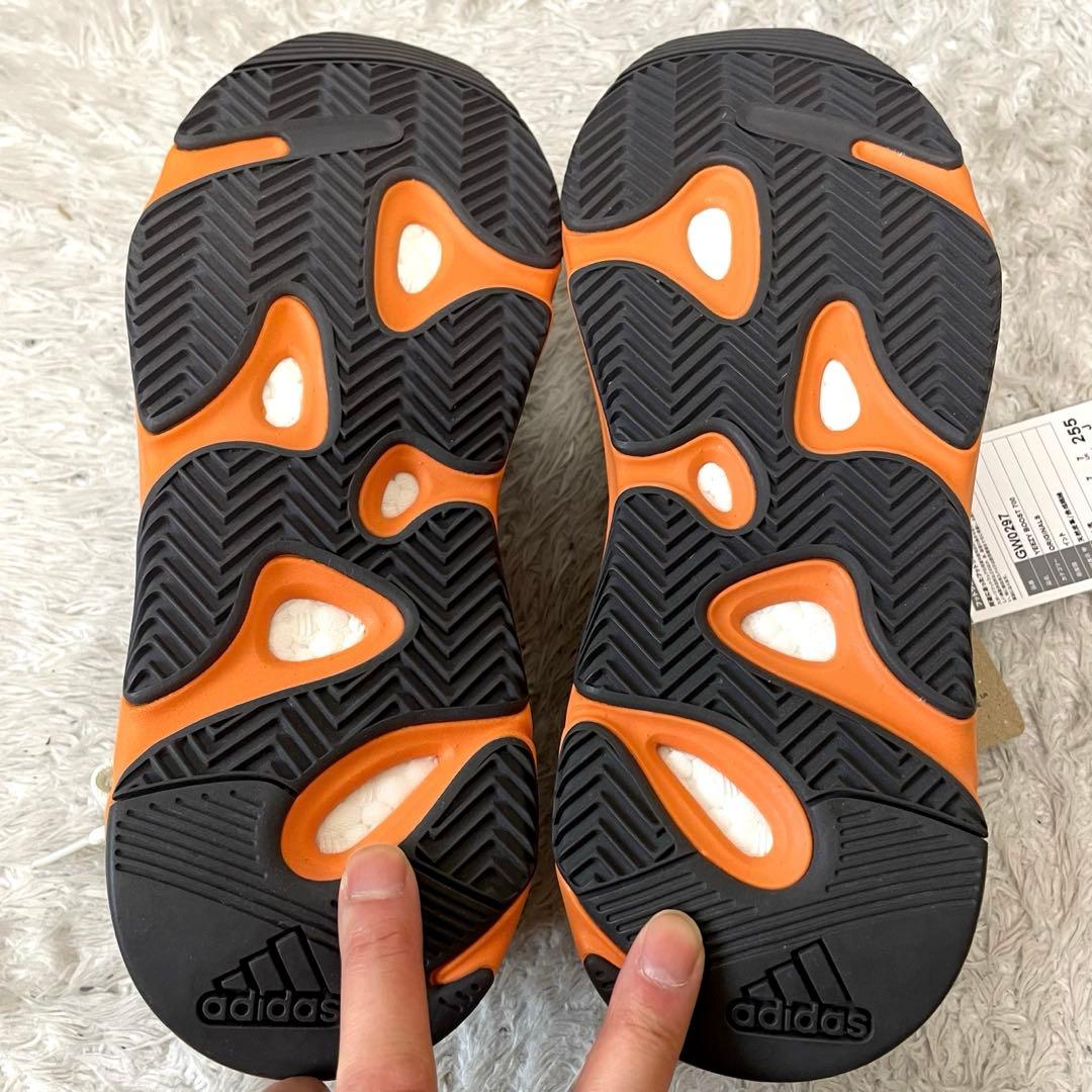 新品 adidas イージーブースト700 アンフレイム アンバー 25.5cm