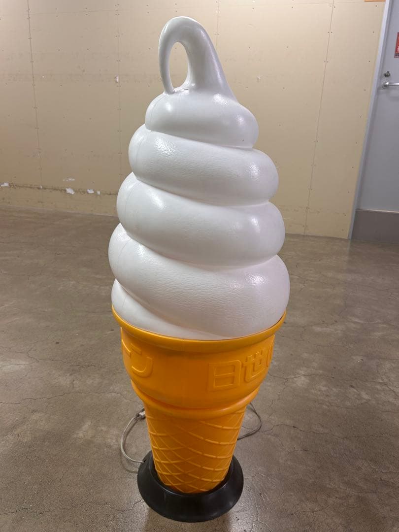 M*i様 ソフトクリーム型ライト　 ニッセイ　日世 ランプ　 照明 看板