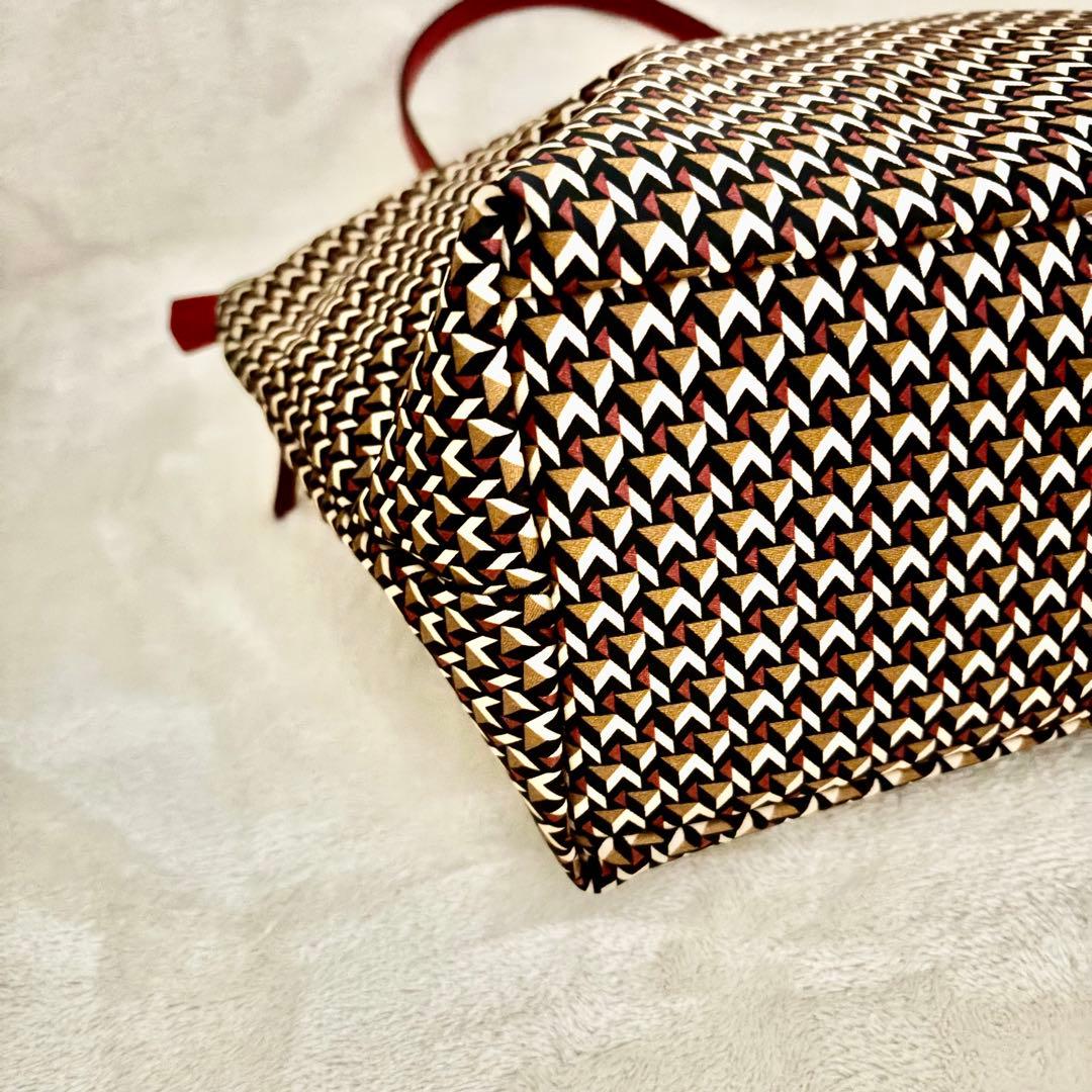 極美品✨️ロベルタピエリ トートバッグ タタミ 赤 収納◎ A4可