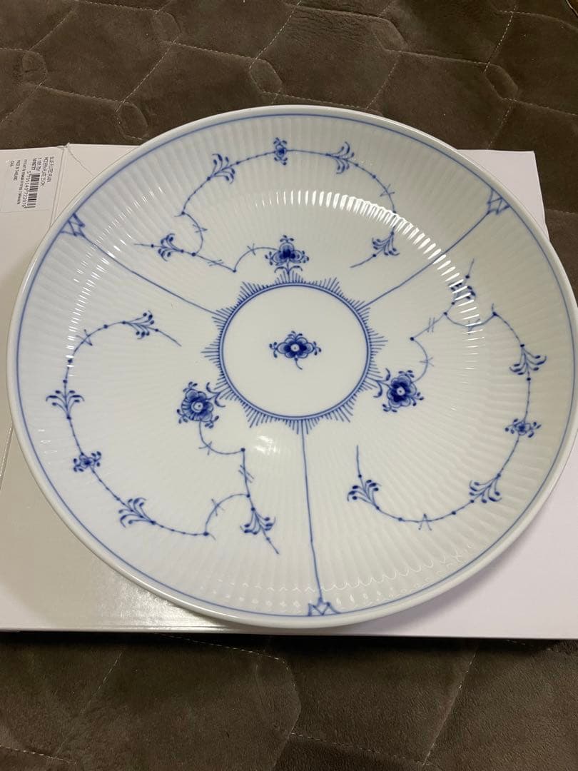 ブルーフルーテッド プレイン ディーププレート 25cm