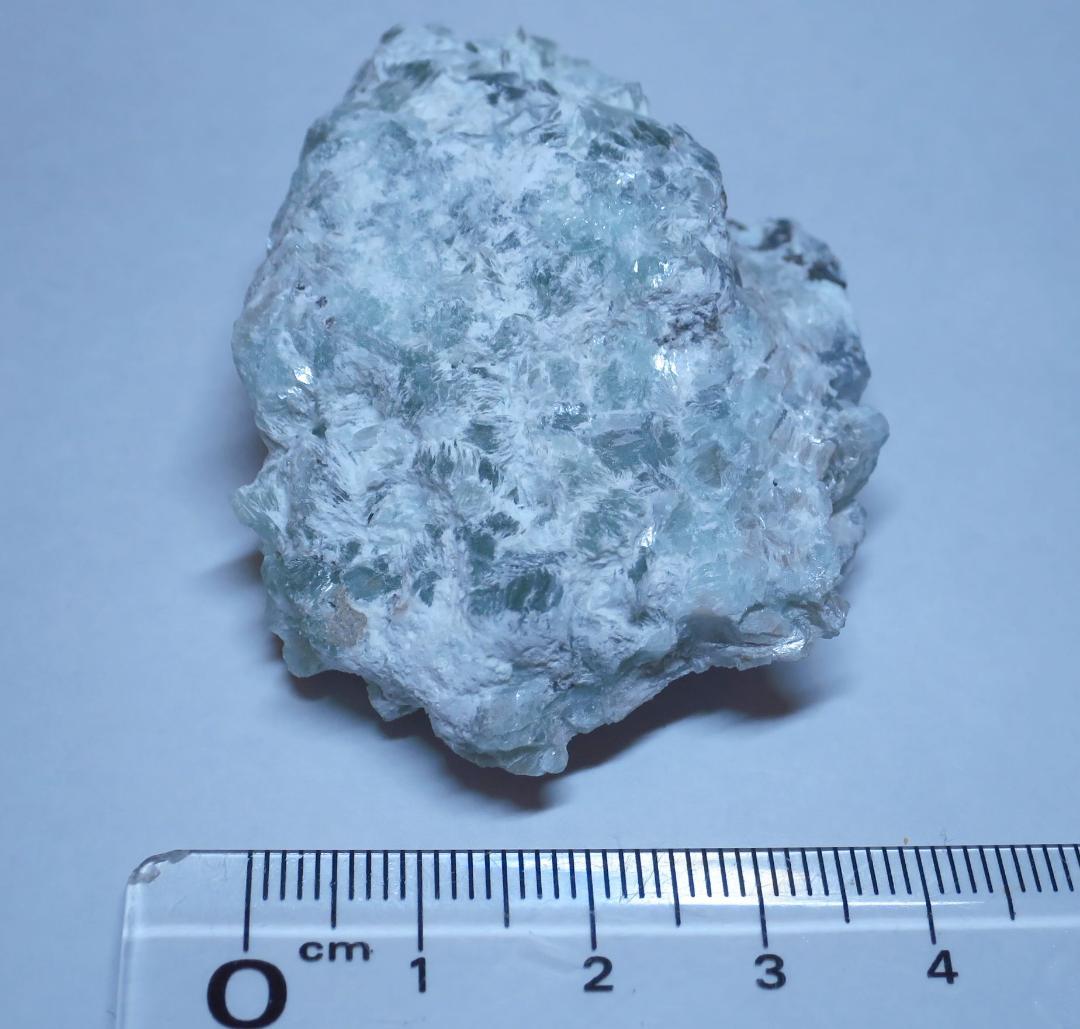 ターブッタイト ターブット石Tarbuttite 　蛍光鉱物　鉱物標本