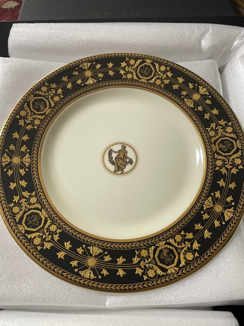 元箱付き　ウェッジウッド アストバリー　17.5cm デザートプレート　1枚