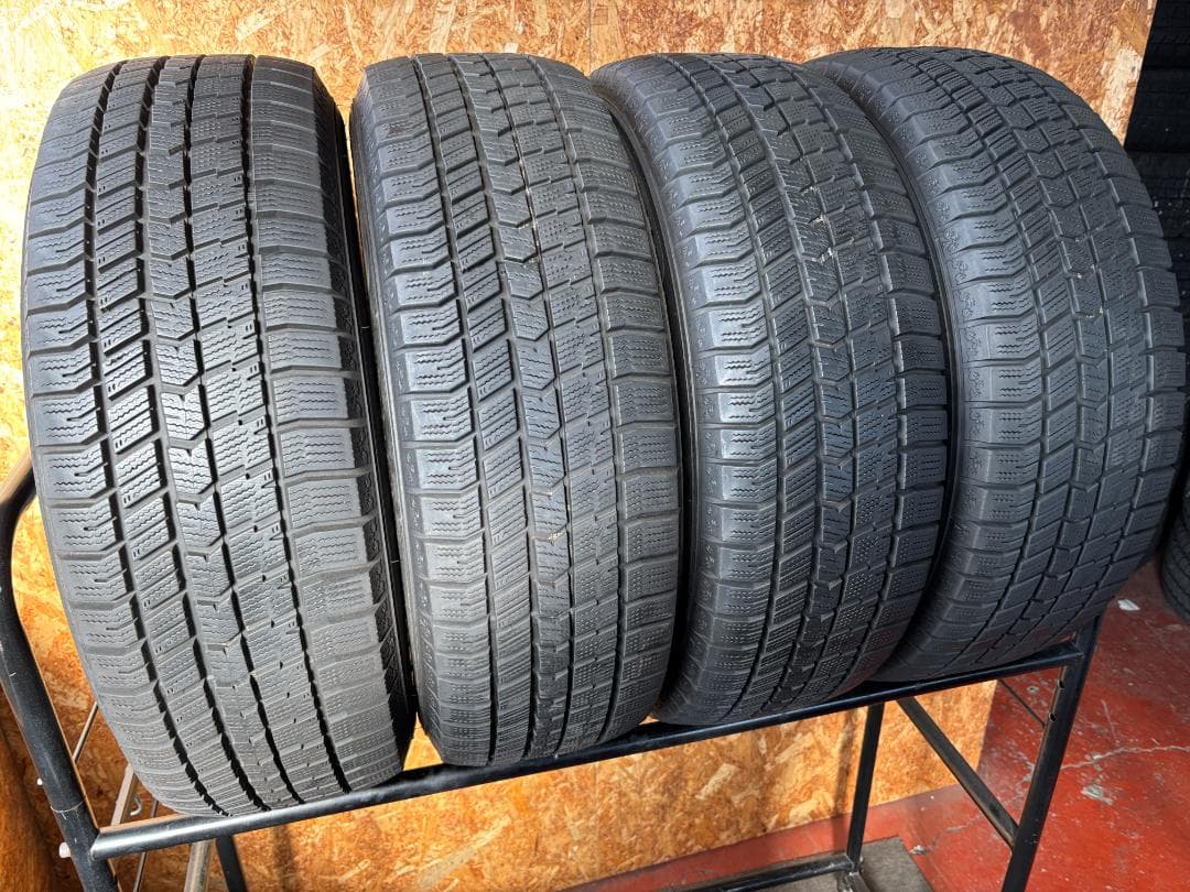 S-619【2022年製造】グッドイヤー ICENAVI8！215/65R16！