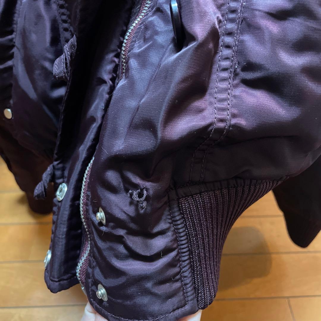 バーガンディ ファー付きダウンジャケット