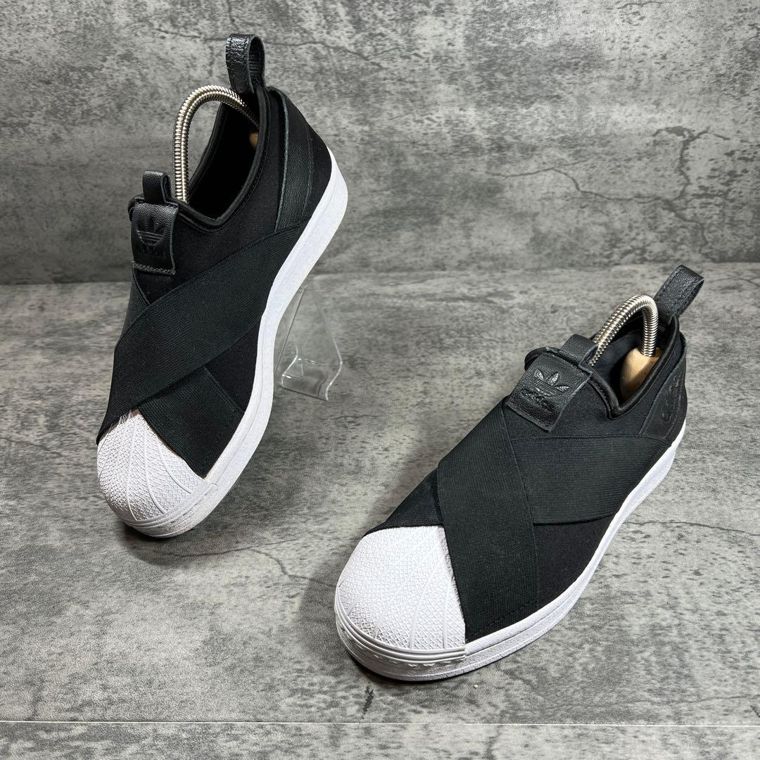 【アディダス】（22.5）スーパースター スリッポン ブラック FW7051