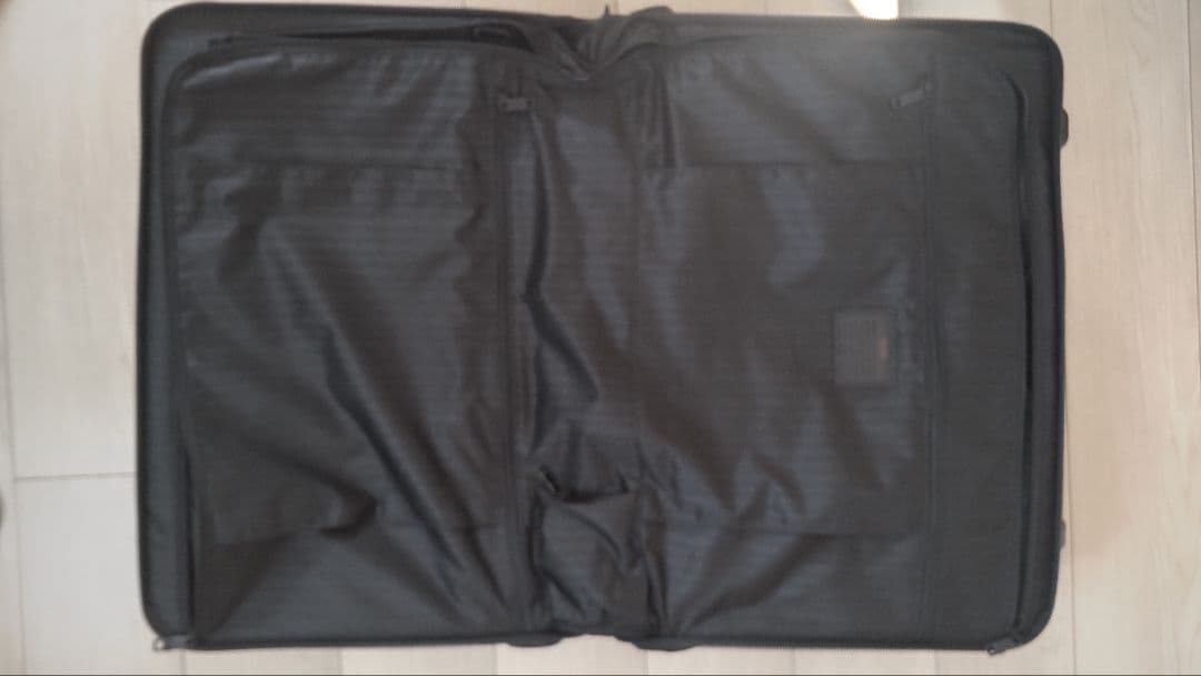 TUMIブラック ナイロン キャリーケース2～3泊