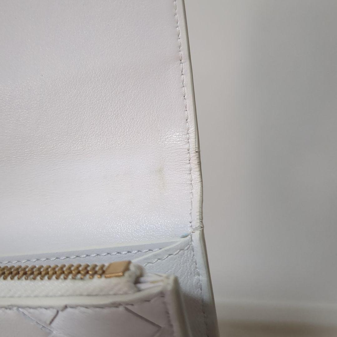 BOTTEGA VENETA ボッテガヴェネタ　イントレチャート　長財布ホワイト