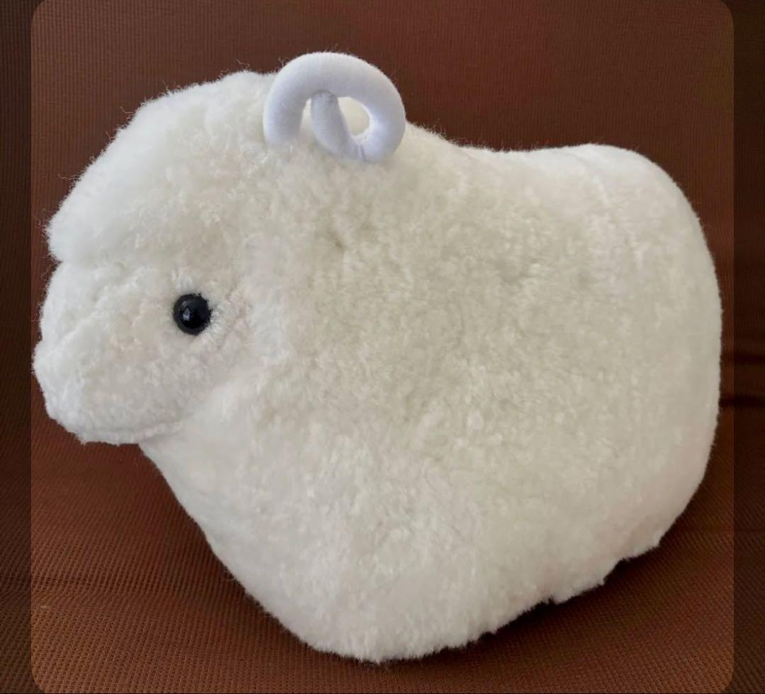 日本ムートン　じぶんまくら　羊型抱き枕