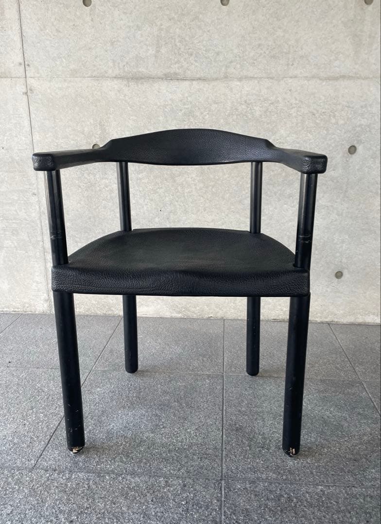 カッシーナレオナルド アームチェア　Strassle Collection 1脚