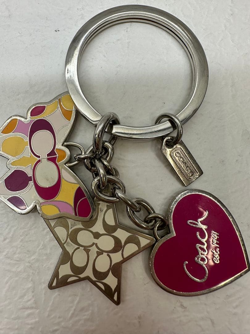 COACH キースヘリングクマ型キーホルダー ・キーホルダー2個