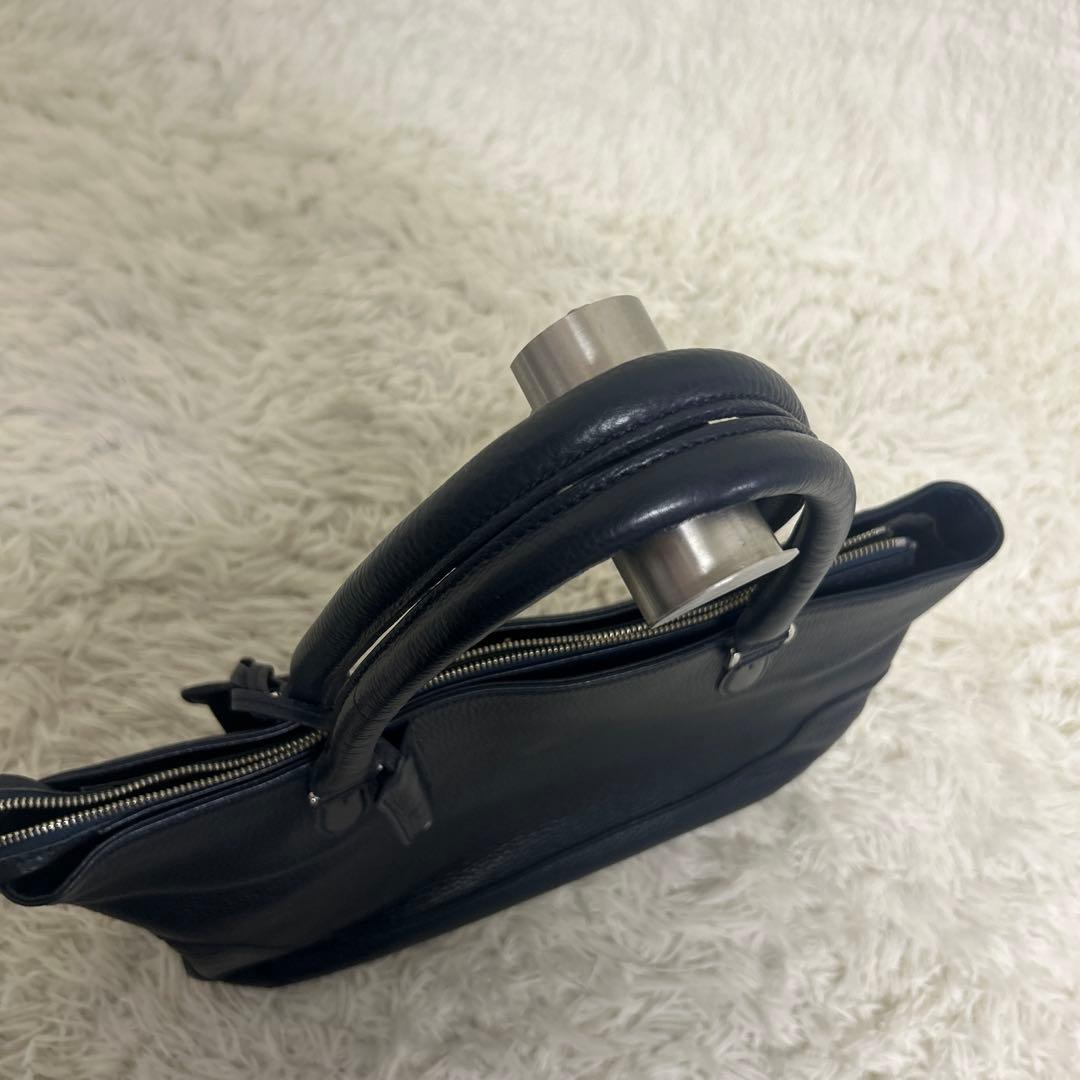 【美品】PELLE MORBIDAメイデンヴォヤージュ　肩掛け　A4 しぼ革