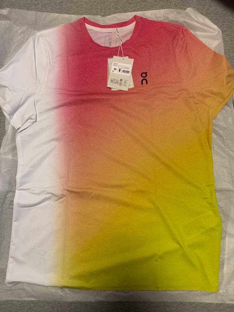 わ*ん様 on Court-T グラデーションTシャツ