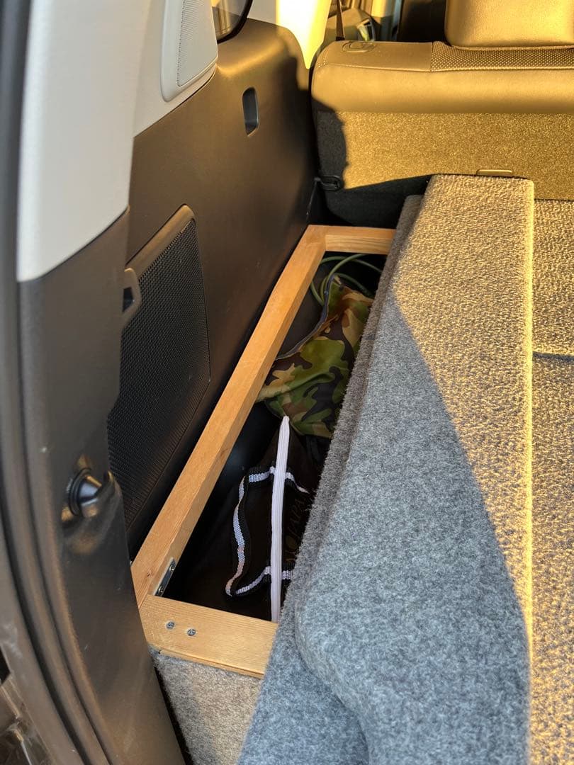 K*A様 150プラド　５人乗り　ベッド　ベッドキット　+ 純正ラゲージプロテク