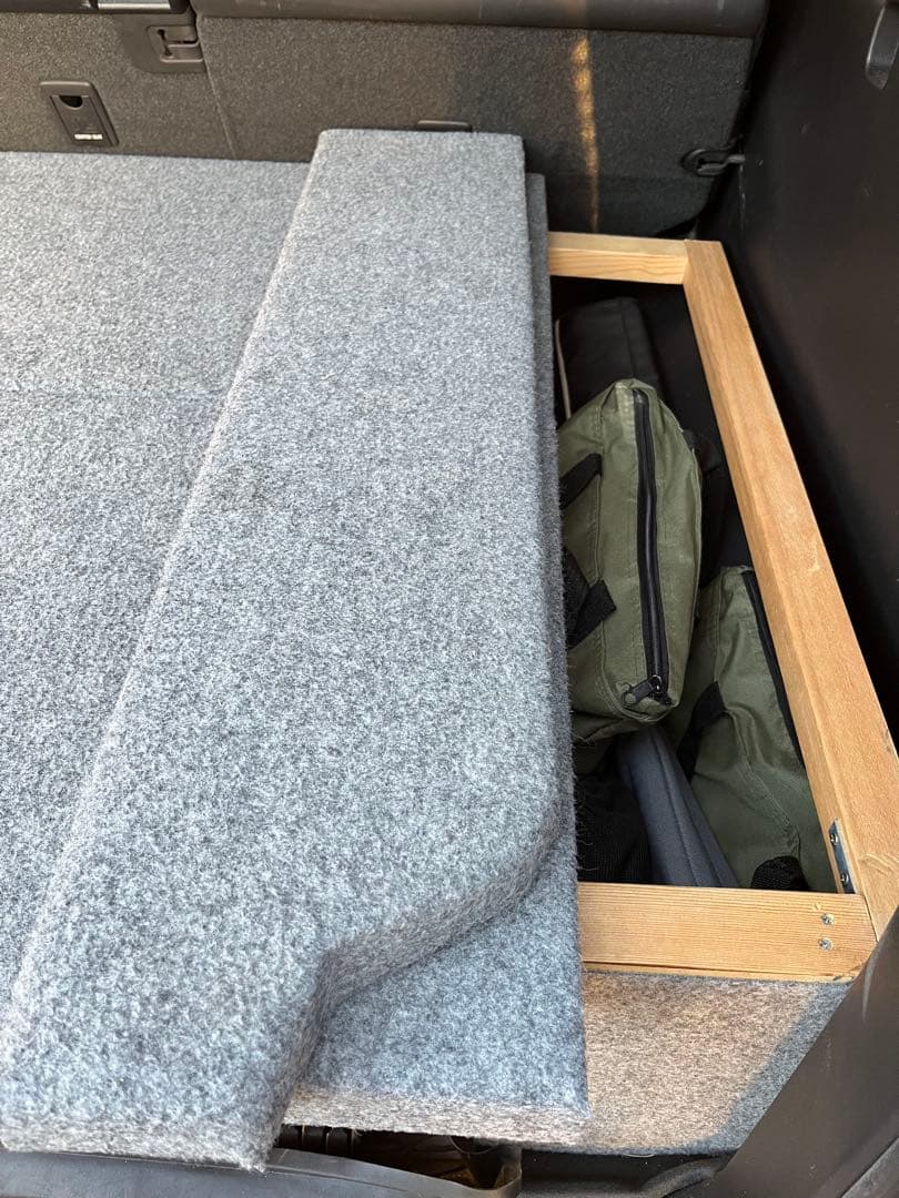 K*A様 150プラド　５人乗り　ベッド　ベッドキット　+ 純正ラゲージプロテク