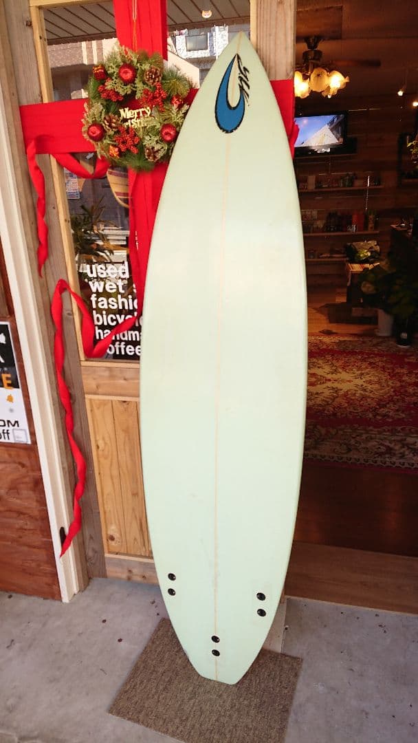 yu surfboards yuシェイプ フィン付き