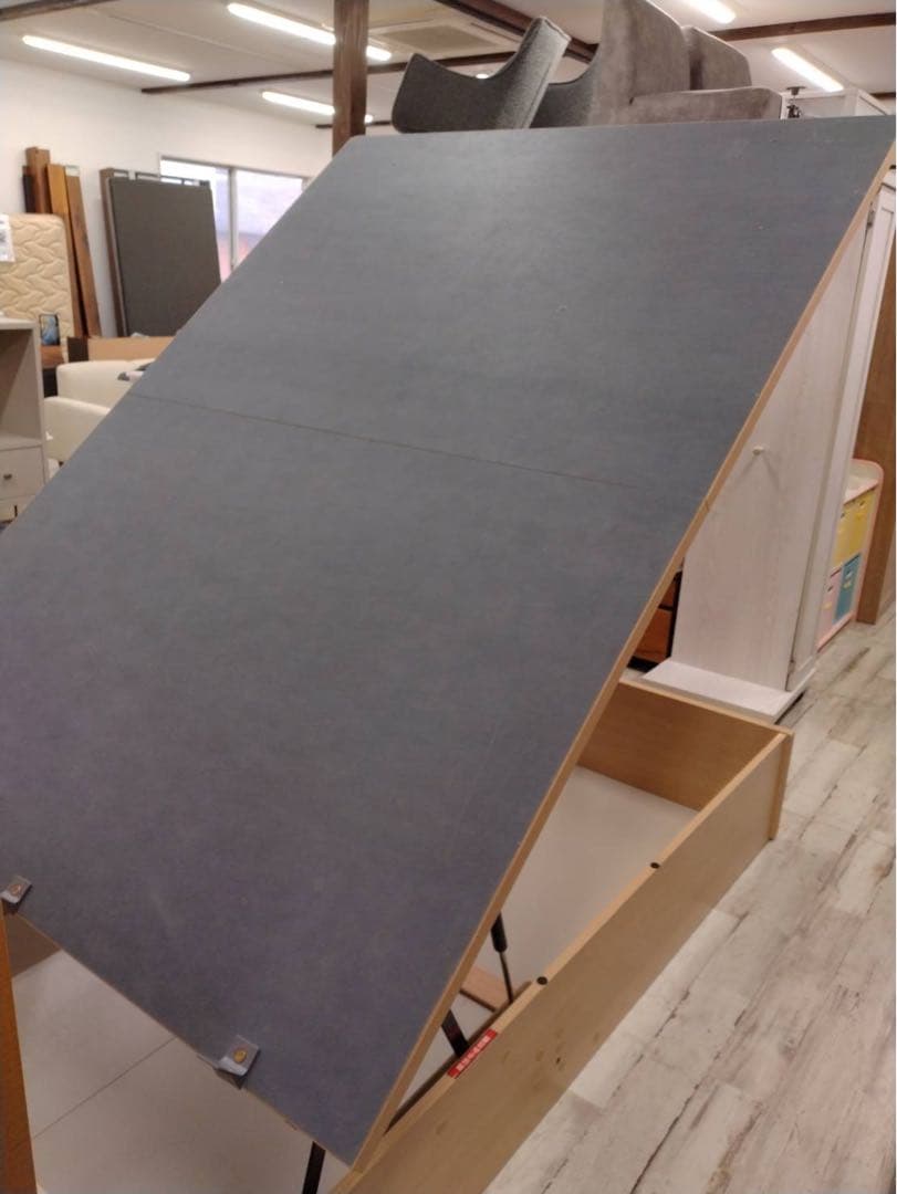 ニトリ　ダブルベッドフレーム　縦開き収納付き　北九州市福岡市限定