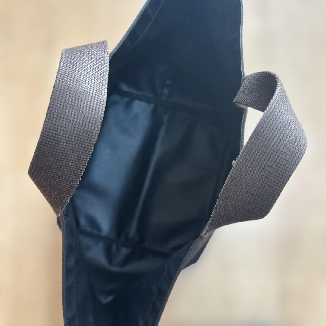 エルベシャプリエ　725C ノワール／モカ