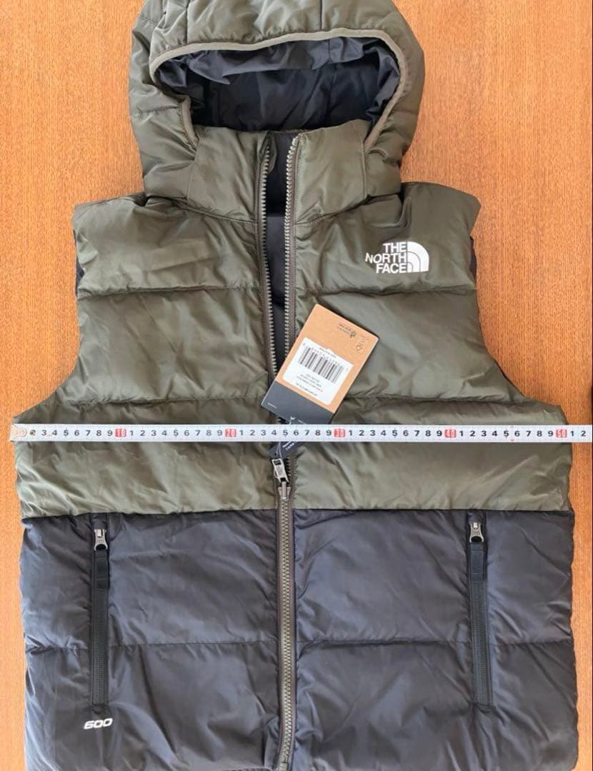 The North Face リバーシブルダウンベスト