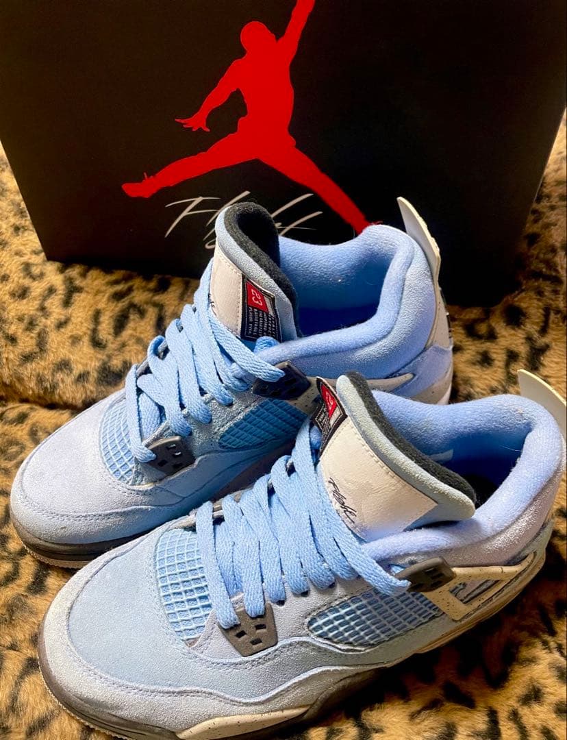 靴 NIKE AIR JORDAN 4 RETRO UNIVERSITY BLUE