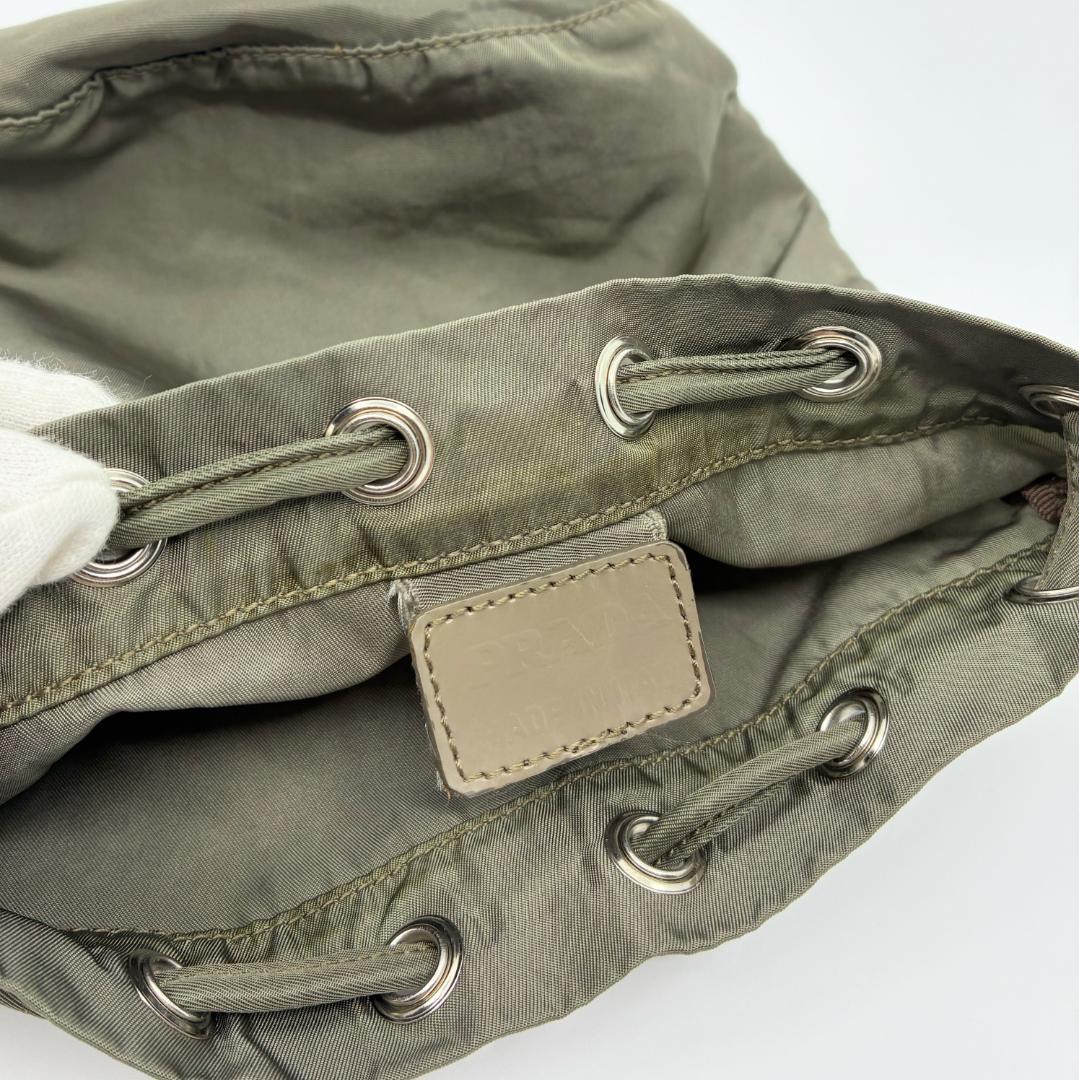 PRADA プラダ 巾着ポーチ カーキ A1362A2