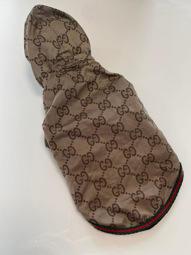 GUCCI ワンちゃんの服(XS)