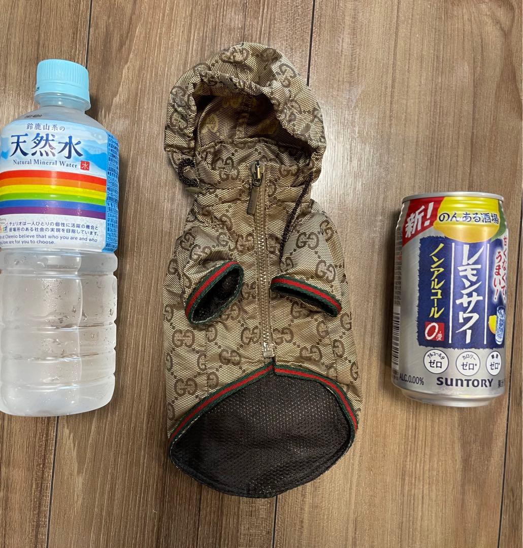 GUCCI ワンちゃんの服(XS)