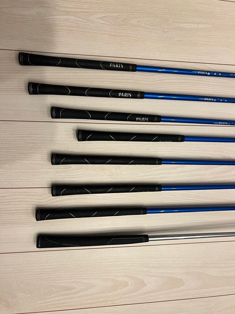 PARISレディースゴルフクラブ　8本　　ゴルフバック　セット