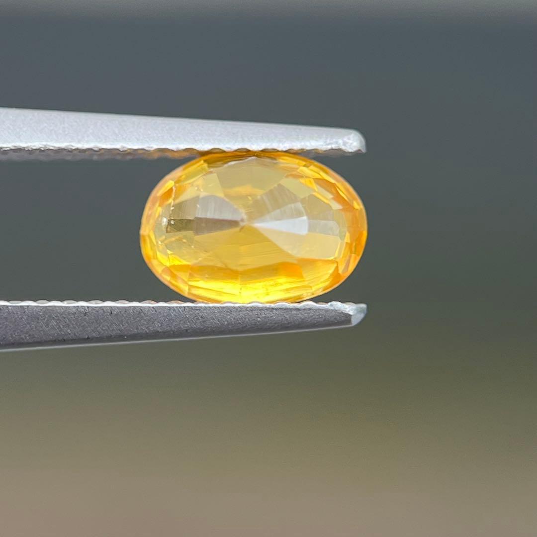 スリランカ産非加熱天然ジルコンルース