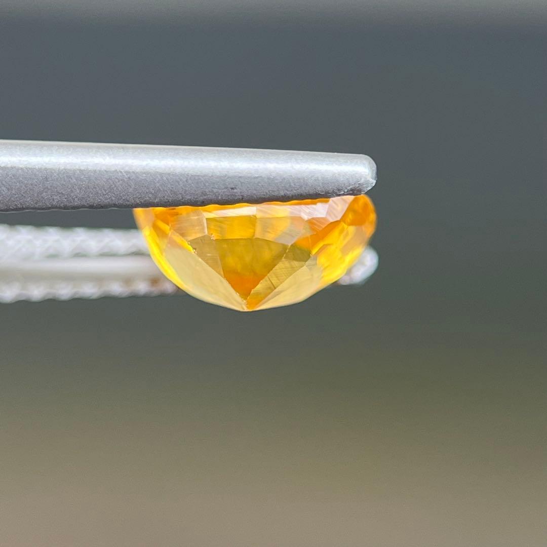 スリランカ産非加熱天然ジルコンルース