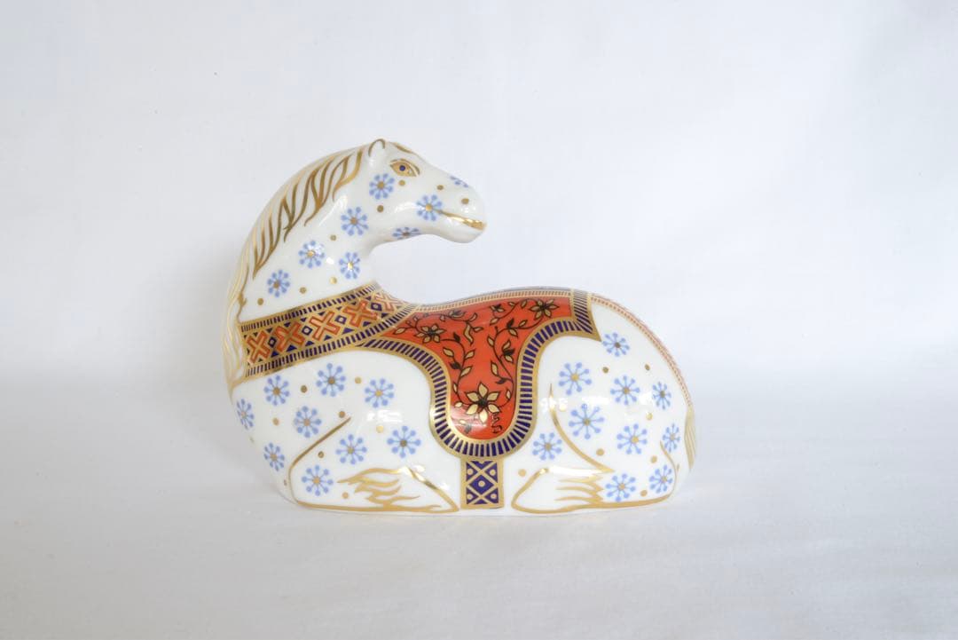 お値下げしました。ロイヤル・クラウンダービー製 馬の陶器置物