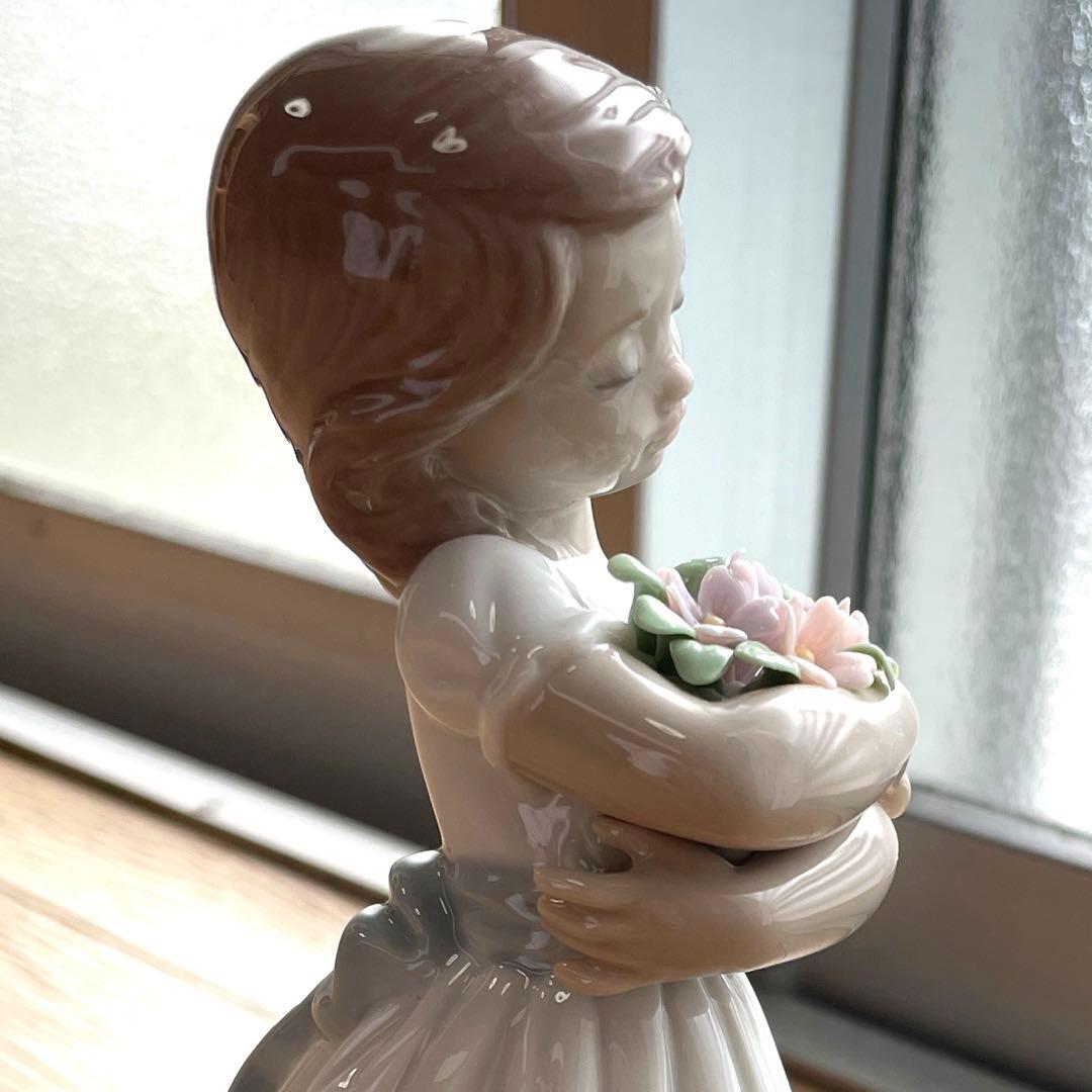 LLADRO Utopia さわやかな風 陶器