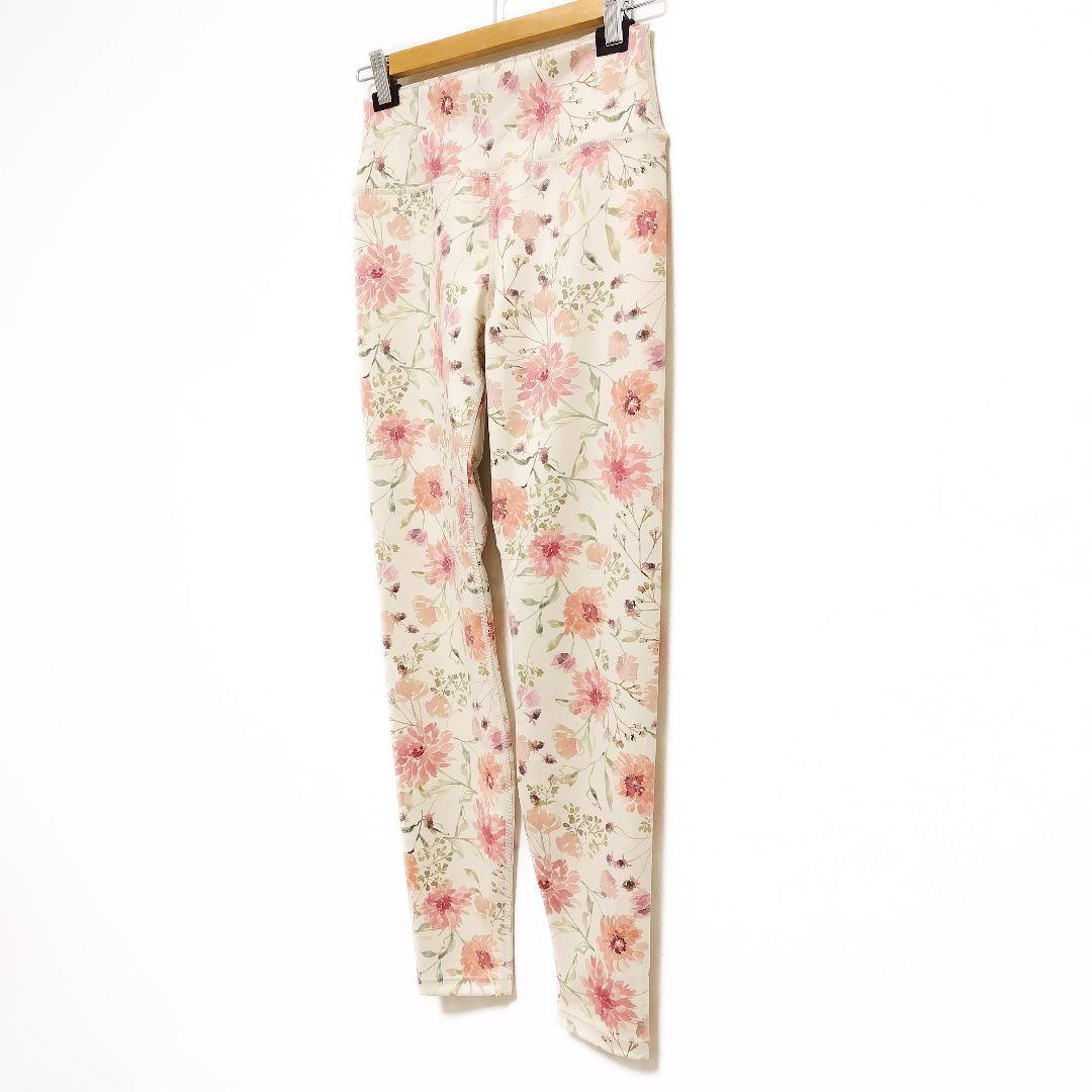 L Chacott 未使用 フラワー レギンス ＊ヨガウェア ダンス ヨガパンツ