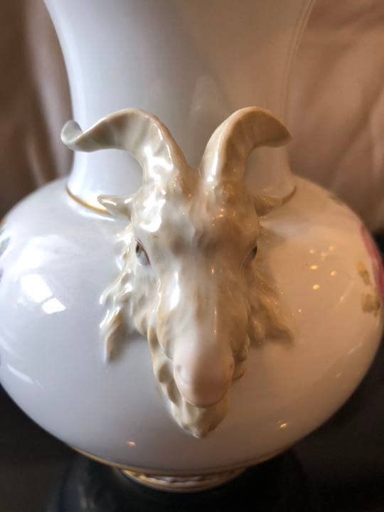 KPMベルリン　山羊花瓶　アンティーク b