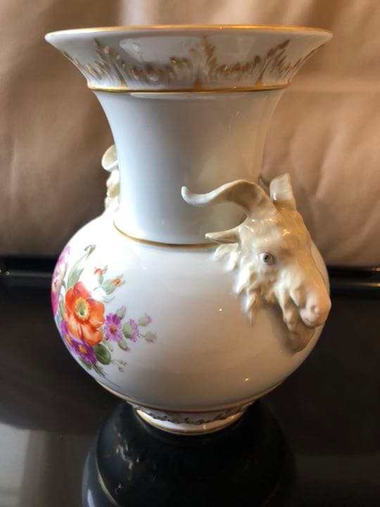 KPMベルリン　山羊花瓶　アンティーク b
