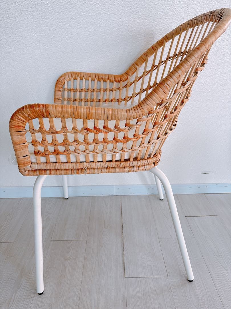 IKEA ニルソーヴェ　ナチュラルラタン ダイニングチェア