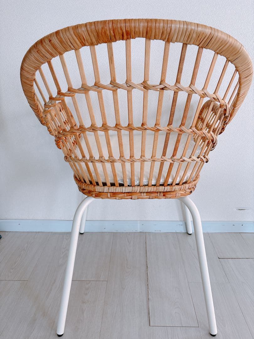 IKEA ニルソーヴェ　ナチュラルラタン ダイニングチェア