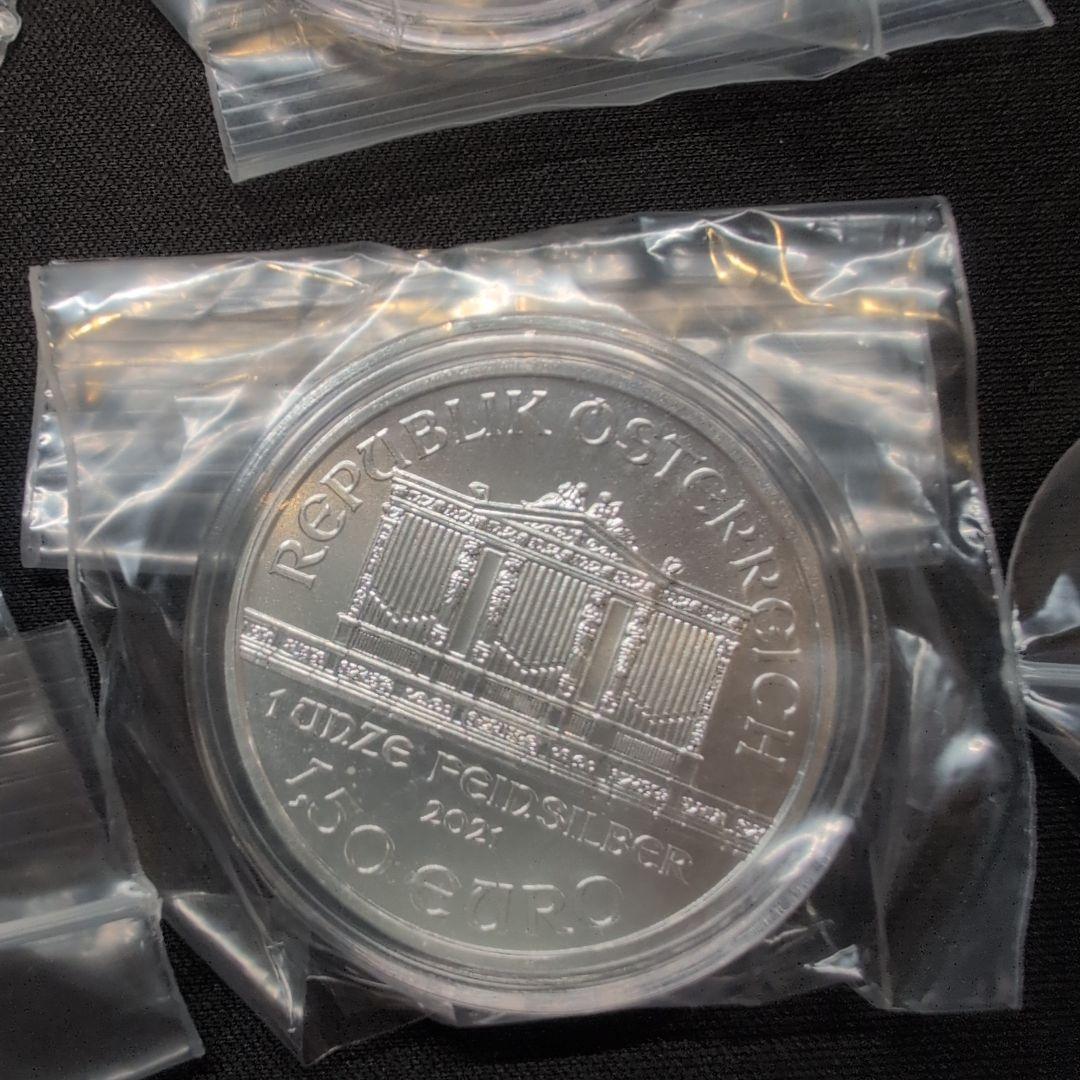 ウィーン銀貨 1オンス クリアケース入 13枚