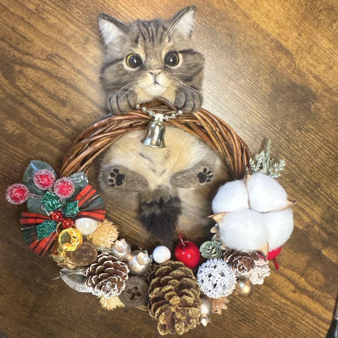 羊毛フェルト猫 キジ猫 クリスマスリース