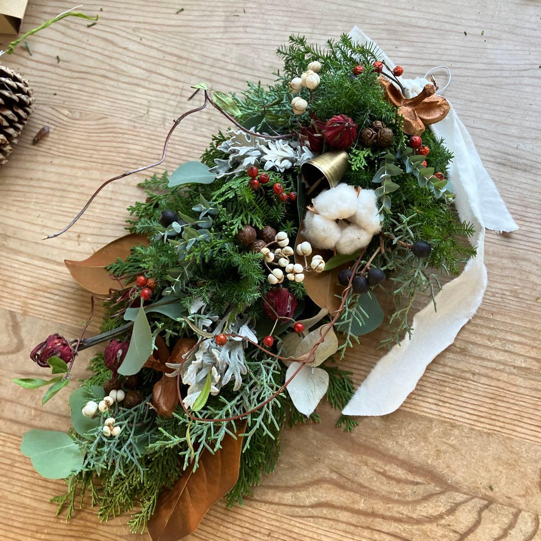 コットンとローゼルのクリスマススワッグガーランド　マグノリア　フレッシュ針葉樹