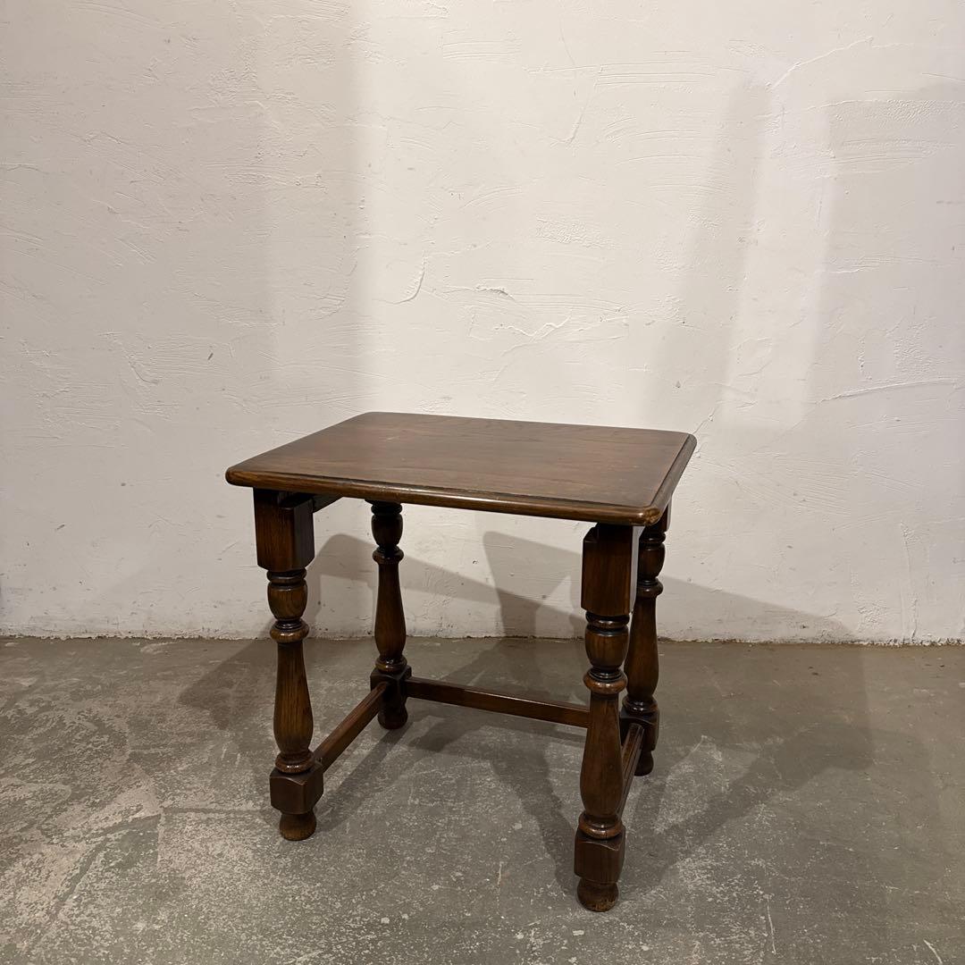 ※キズあり　ヴィンテージ　木製サイドテーブル　中