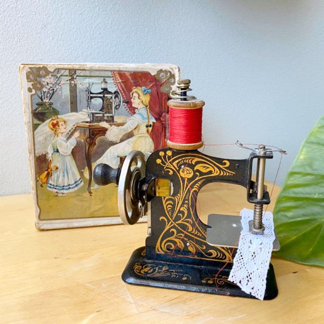 1900-20年　小さな　小さな　アンティーク　ミシン　アールヌーボー　ドイツ