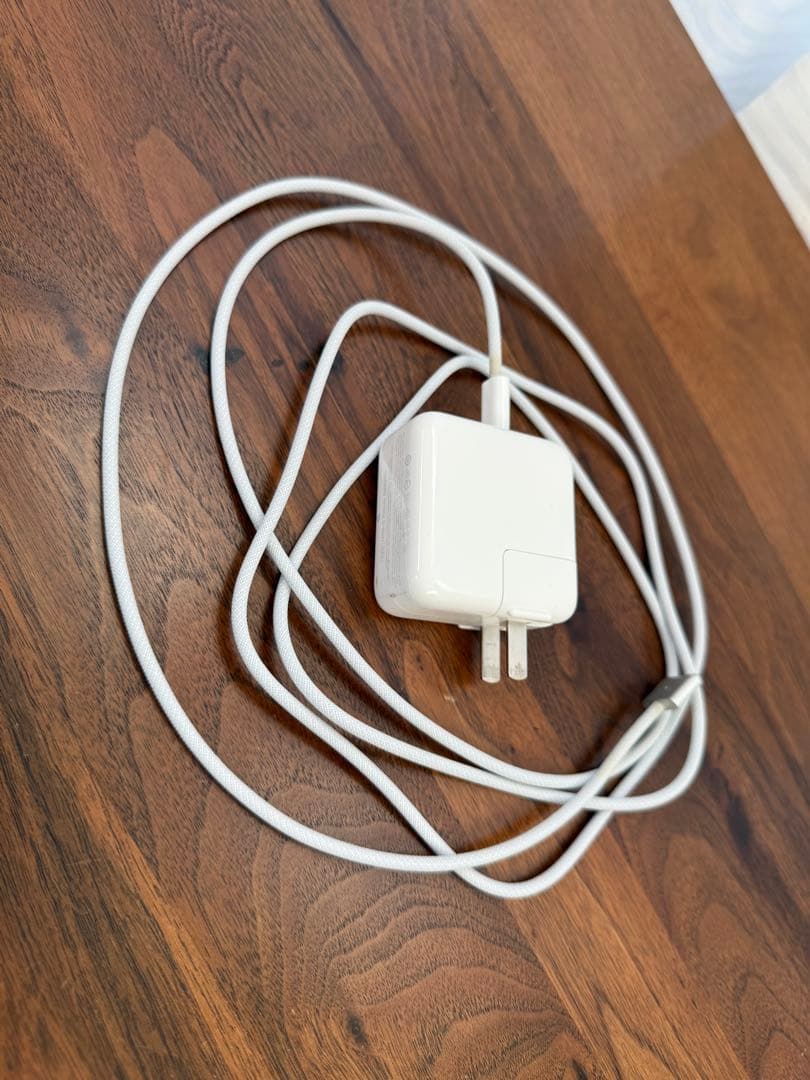 Apple MacBook Air M2 2022 8GB 13.6インチ