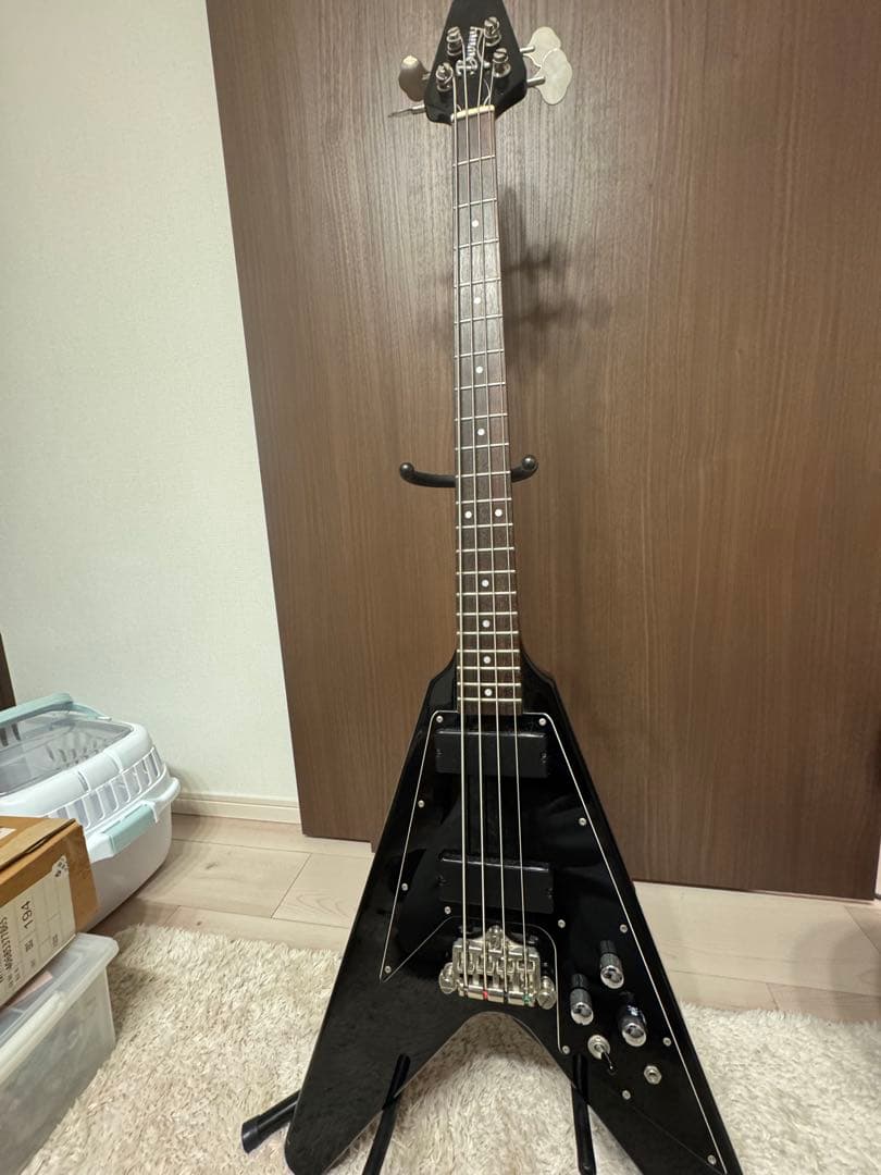 a*d様 Burny フライングVベース