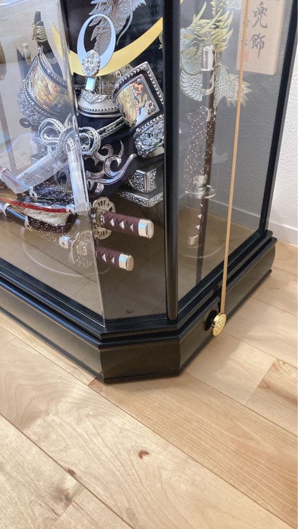 【オルゴール付】美品　五月人形 ケース付き 伝統的デザイン