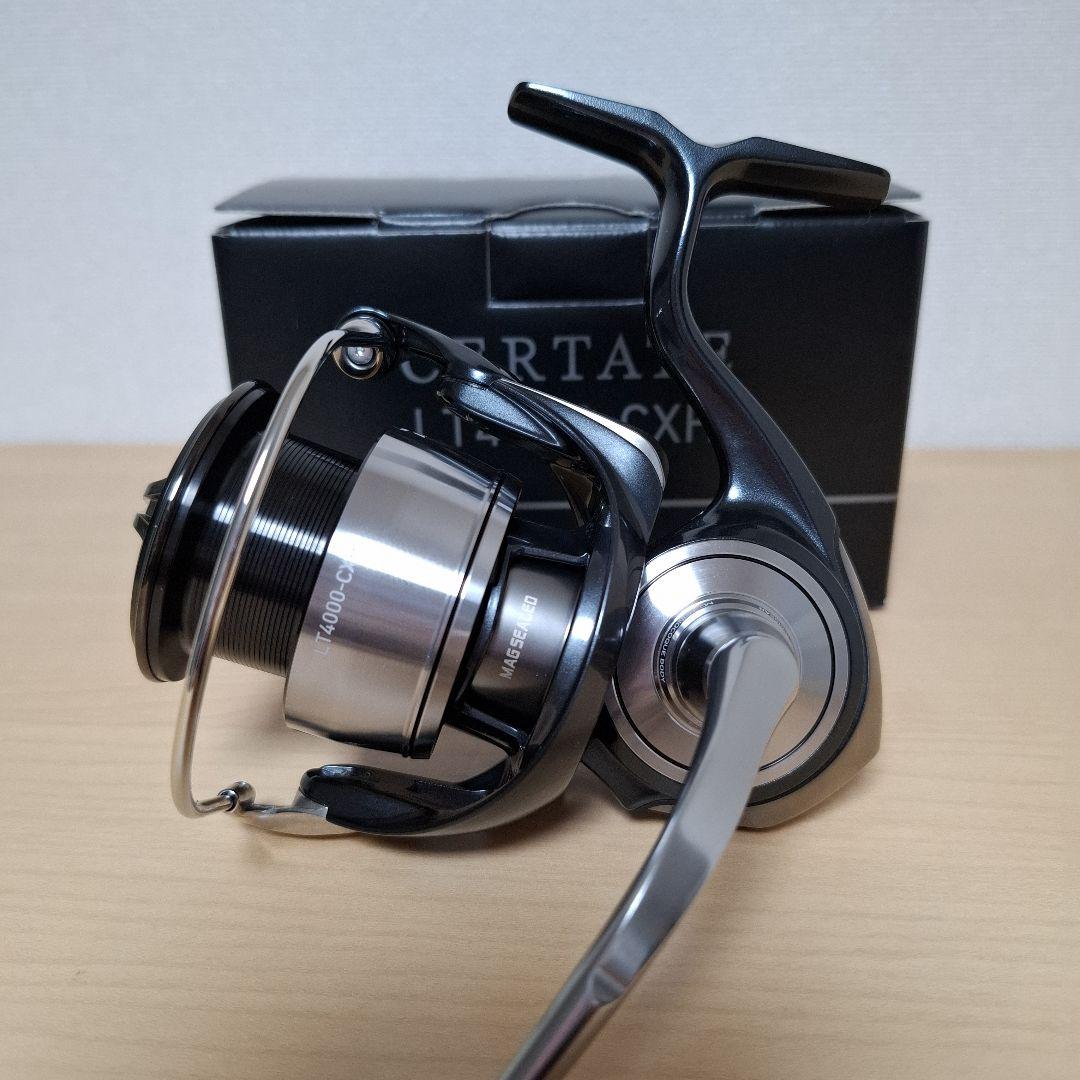【新品未使用品】DAIWA 24セルテート LT4000-CXH