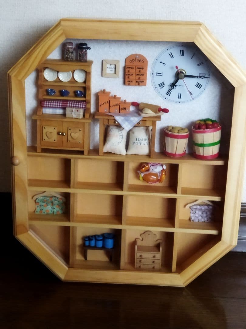 カントリー雑貨　ドールハウス時計付き　外箱有り