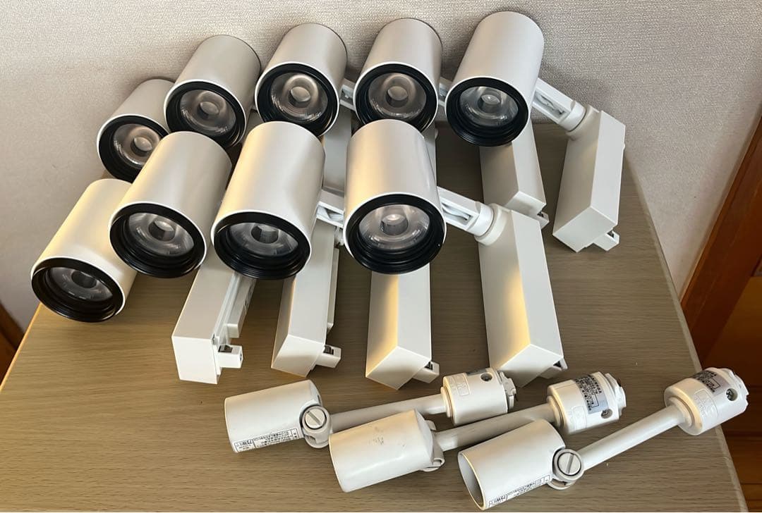 大光 レール　照明　LED スポットライト １７年　ホワイト 12個セット