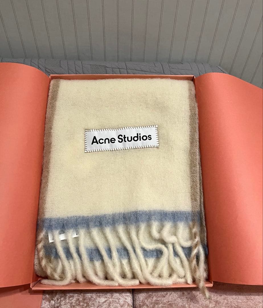 【新品 未使用】Acne Studios ウールモヘアスカーフ