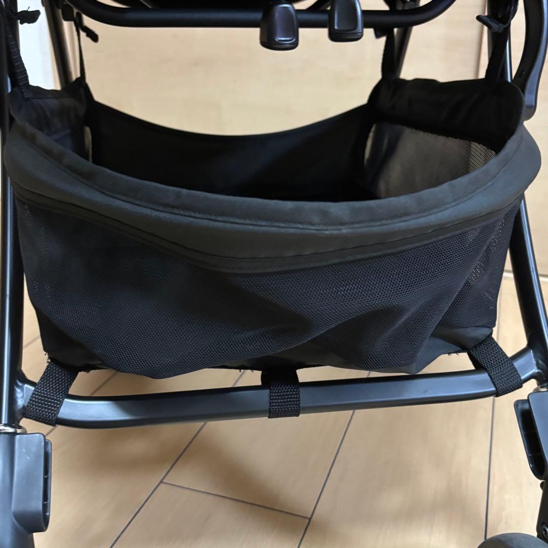 【美品】アップリカ ベビーカー A型 ラクーナクッションAE グリーン 2022